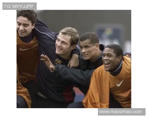 足球明星心碎之痛儿子不幸夭折引发全网哀悼与关注